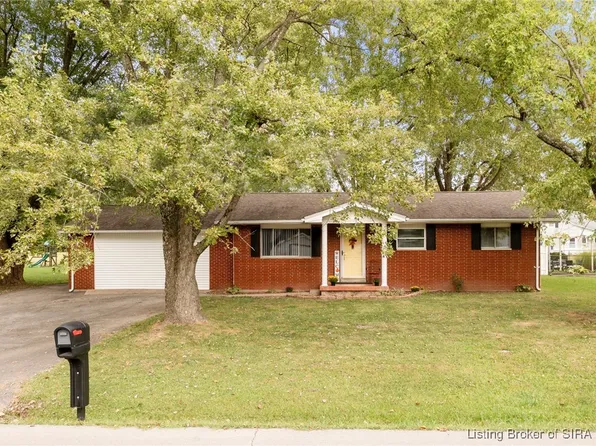 2058 Edgewood Drive, Charlestown, IN 47111