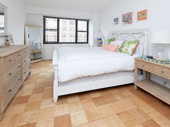 5th image of 345 E 80th St APT 11G