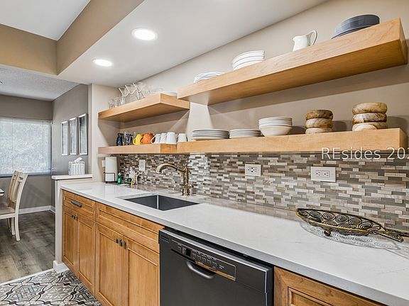 3rd image of 137 Cordillo Pkwy APT 6603