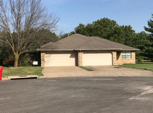 3315 S Leawood Ave APT B, Springfield, MO 65807