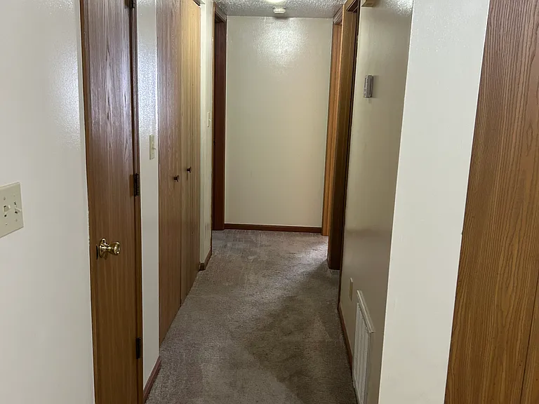 1212A W Jefferson St #A — Photo 6