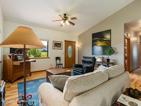 5th image of 4540 Fox Creek Village Dr