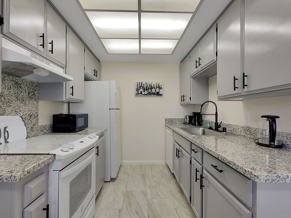 1st image of 1104 F St APT 2
