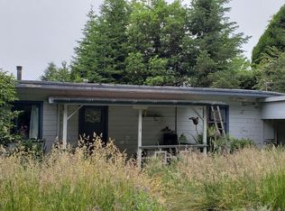 151 Riverview Rd, Fortuna, CA 95540