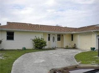 7106 Pensacola Rd, Fort Pierce, FL 34951