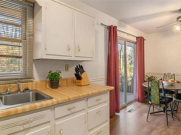 5th image of 4128 Lindsey Dr