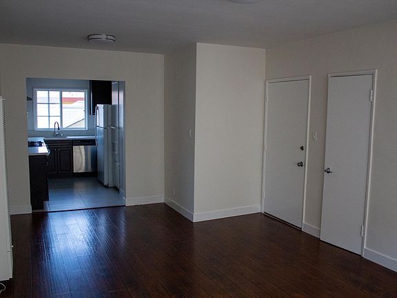 3rd image of 5831 Virginia Ave Unit 4