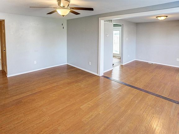 5th image of 112 Delores Ln