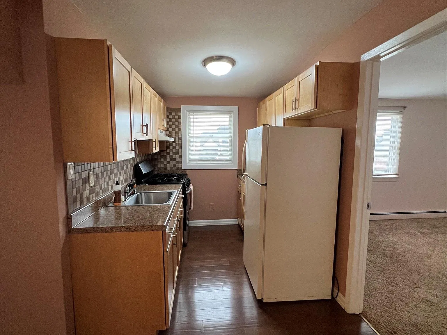 2 bed, 1.0 bath, $2,500 — Photo 4