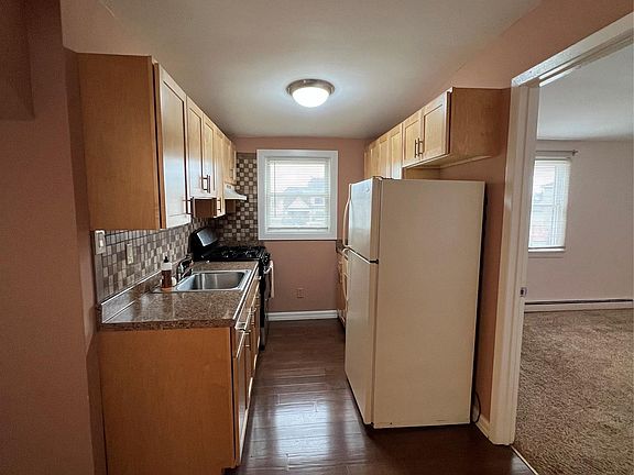 4th image of 32 Halycon Rd