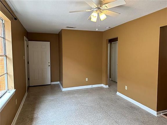 3rd image of 1914 Pauger St #2A
