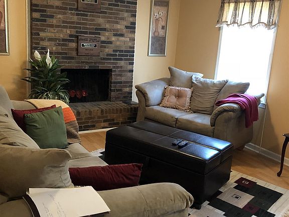 3rd image of 2364 Brianna Ave NE #6