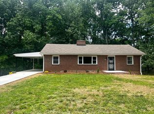 2320 Ansonia St, Winston Salem, NC 27105