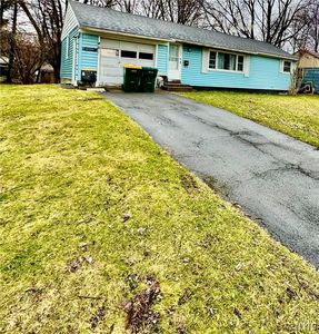 127 Oakley Dr, North Syracuse, NY, 13212