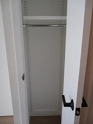 Rented by Greystar | media 3