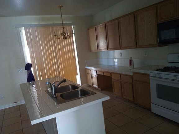 4th image of 10181 Allie Ct