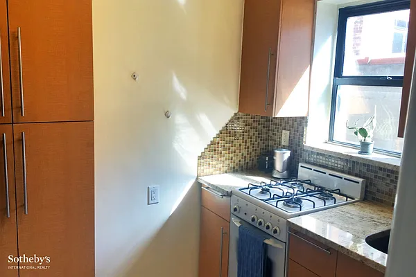 Rented by Sotheby's International Realty | media 13