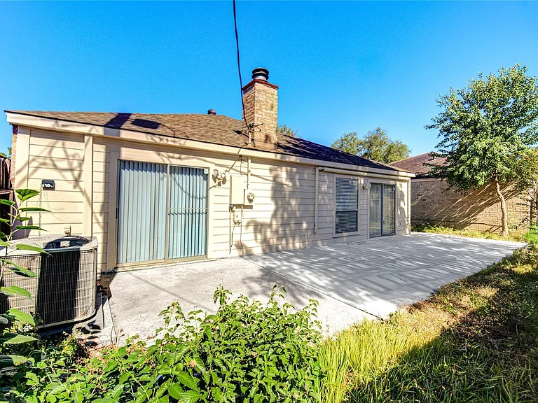1927 Ash Meadow Dr — Photo 47