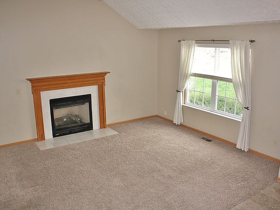 4th image of 1786 Pinecone Ct