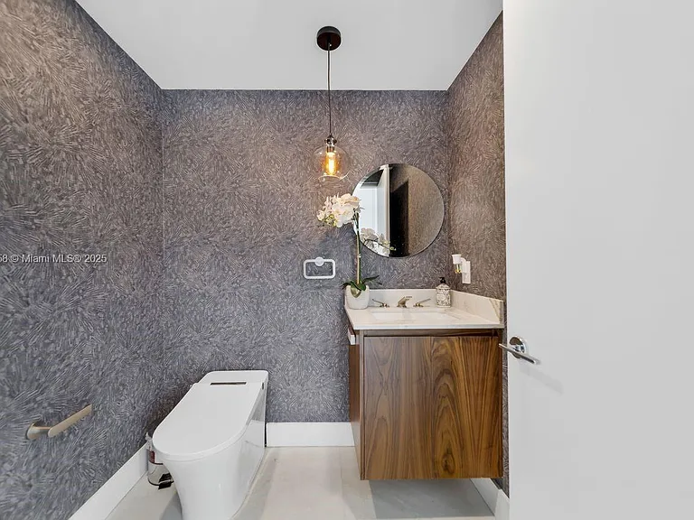 200 Biscayne Boulevard Way #1406 — Photo 9