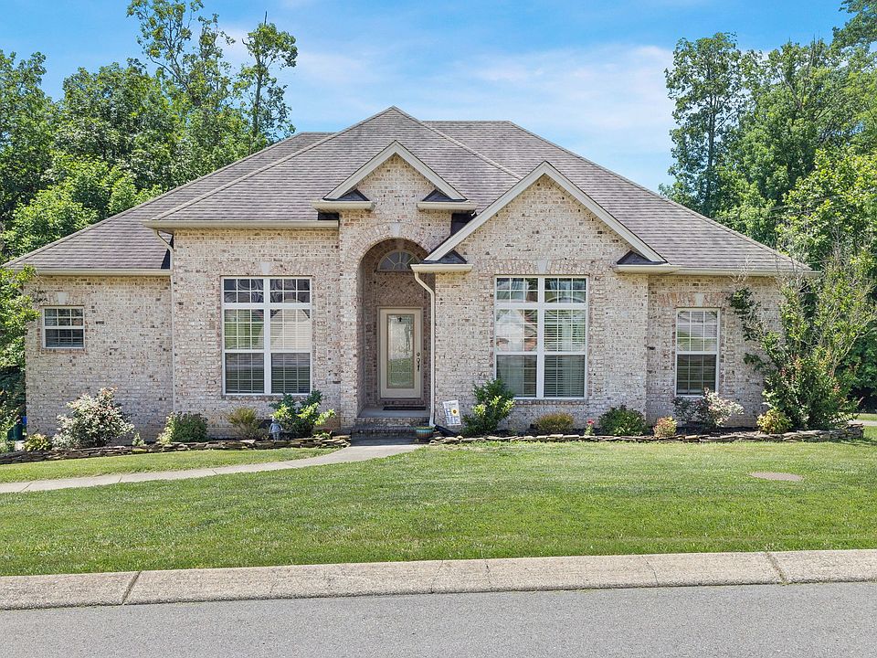 1st image of 400 Artesa Dr