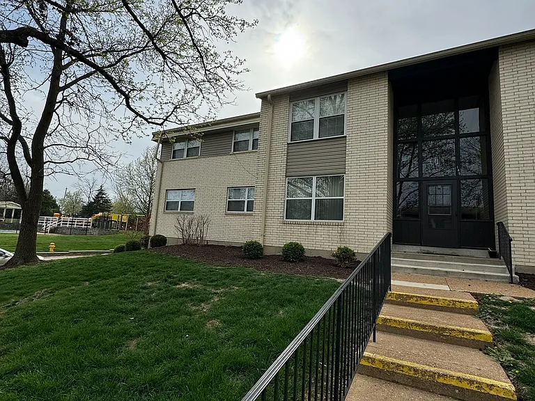 149 Cumberland Park Ct #F — Photo 3
