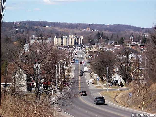 1st image of 199 Brown St