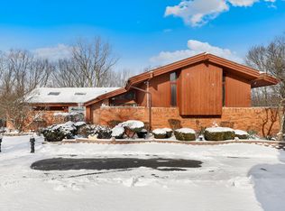 24010 S Plum Valley Dr, Crete, IL 60417