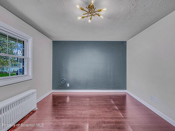 3rd image of 9 Park St