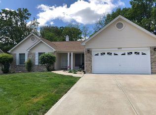 693 Napa Ln, Saint Charles, MO 63304