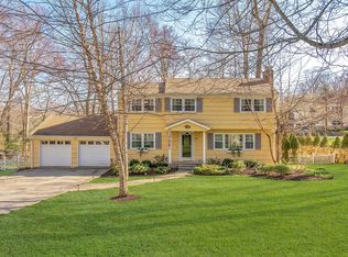 38 Alma Rock Rd, Stamford, CT 06903