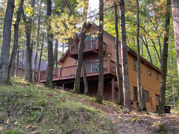 225 Scout Dr, Roscommon, MI 48653