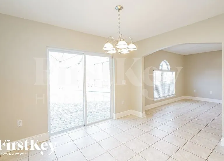 10714 Opus Dr — Photo 4