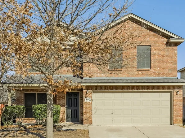 1204 Boxwood Dr, Crowley, TX 76036