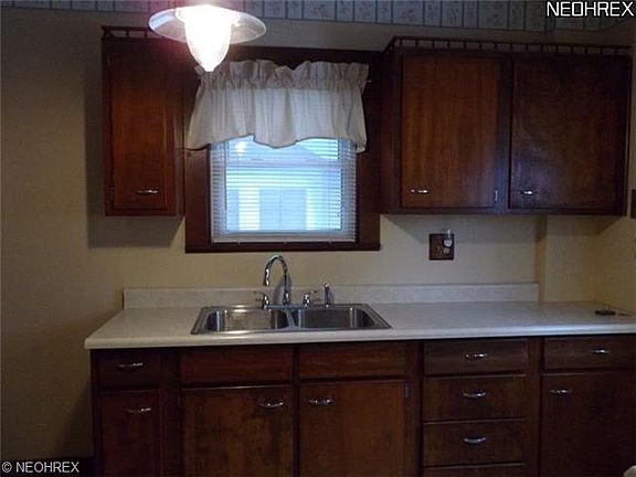2nd image of 1707 Olson Ave