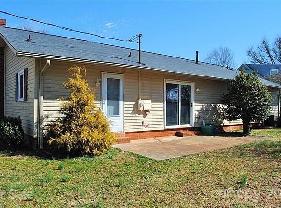 3rd image of 1150 Julius Dr