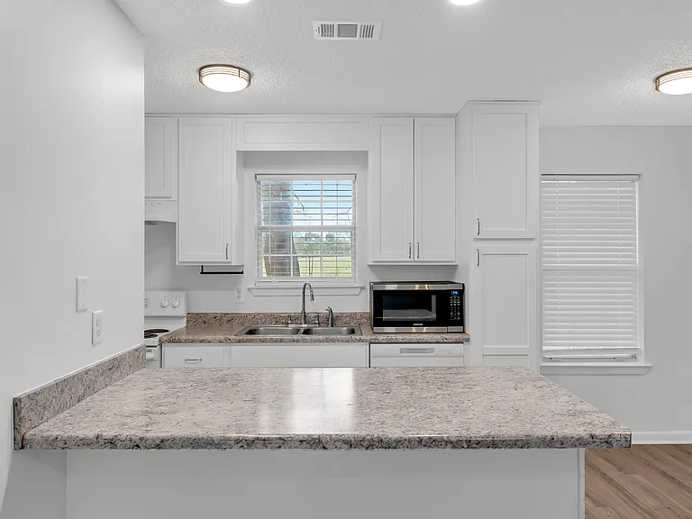 22150 Hill N Dale Dr — Photo 20