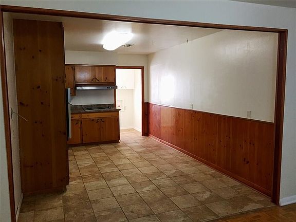5th image of 2100 12th St