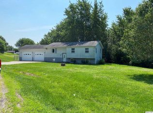 2702 Sunset Ct, Fowler, IL 62338