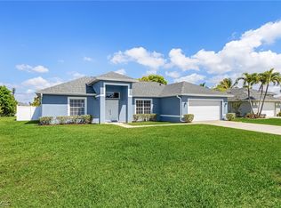 423 SE 23rd St, Cape Coral, FL 33990