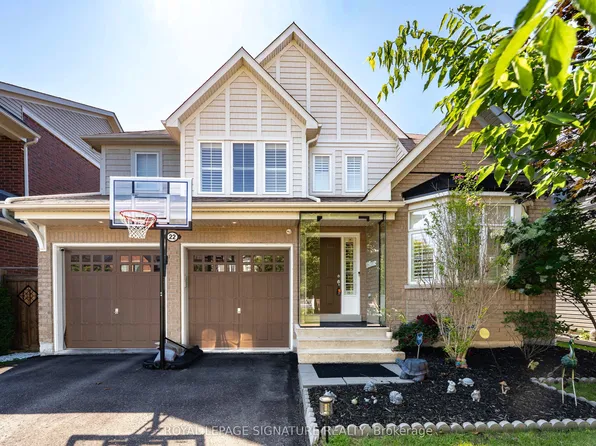 22 Northcastle Cres, Whitby, ON L1M 0H8