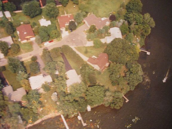 3rd image of 514 Lake Wis Dr