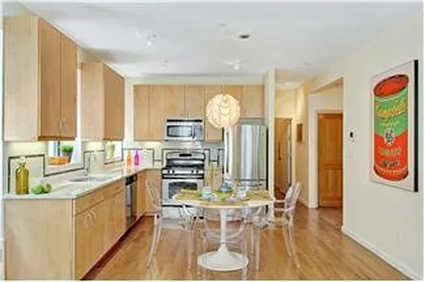 Sold by Nest Seekers International | media 22