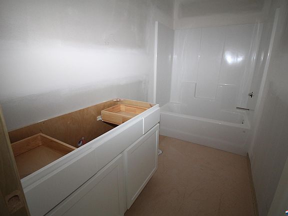4th image of 6040 Las Verdes Ln