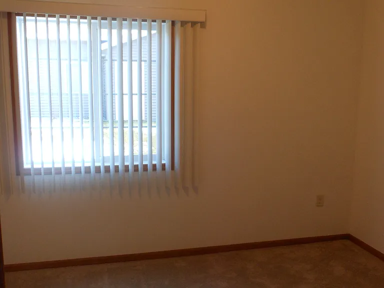 2000 Okray Ave #2000 — Photo 12