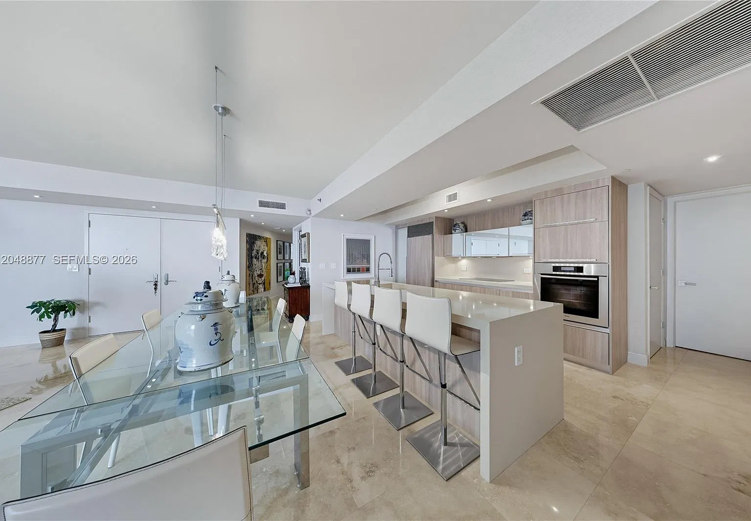 Ocean Four Condo — Photo 4