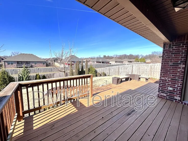 206 Peyton St — Photo 25
