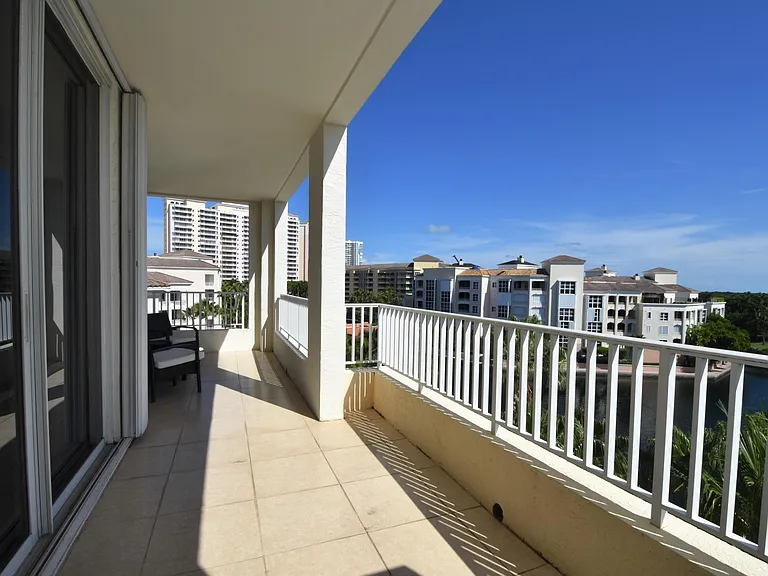 707 Crandon Blvd #Penthouse 8 — Photo 12