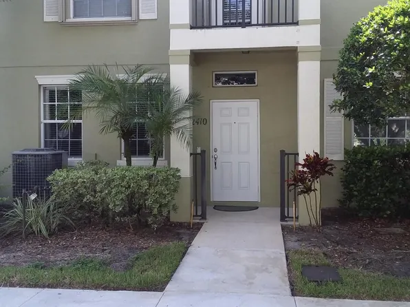 2410 SE Union Park Dr, Port Saint Lucie, FL 34952