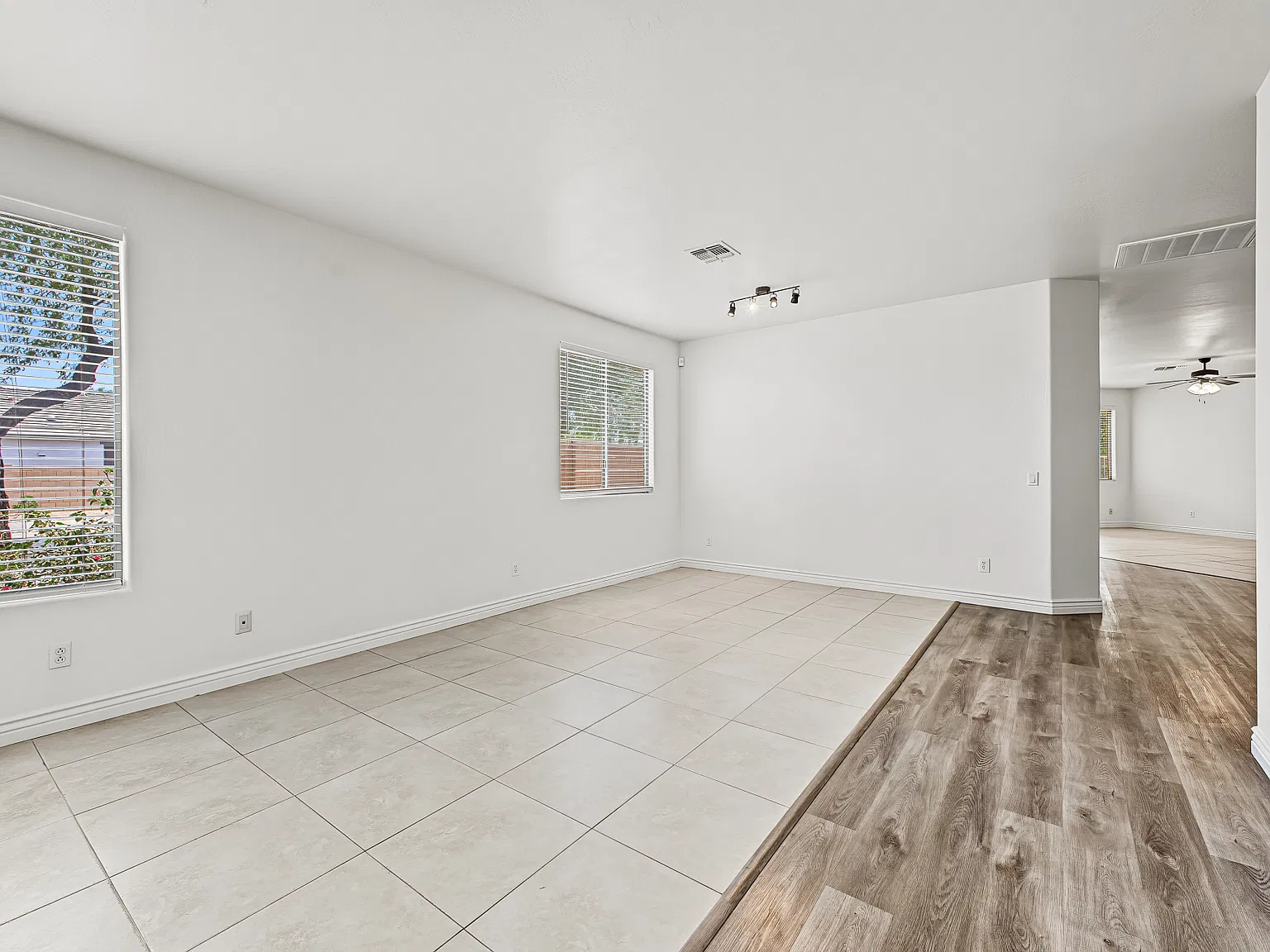 3 bed, 2171 sqft, $2,300 — Photo 3